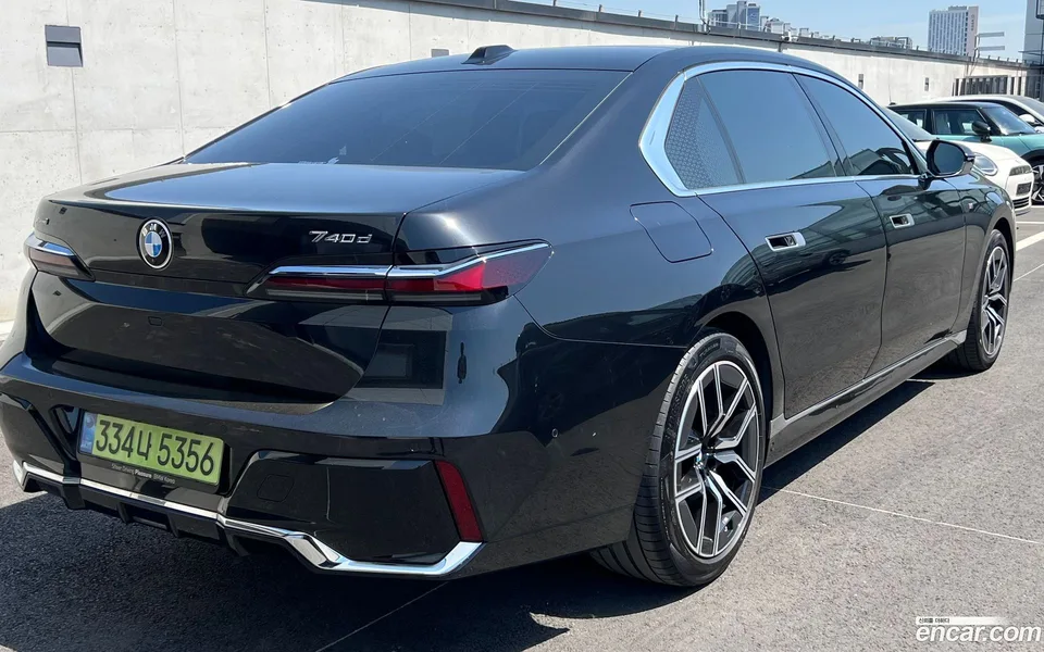 BMW 7 Series 740d xDrive M 2025 — миниатюра 2