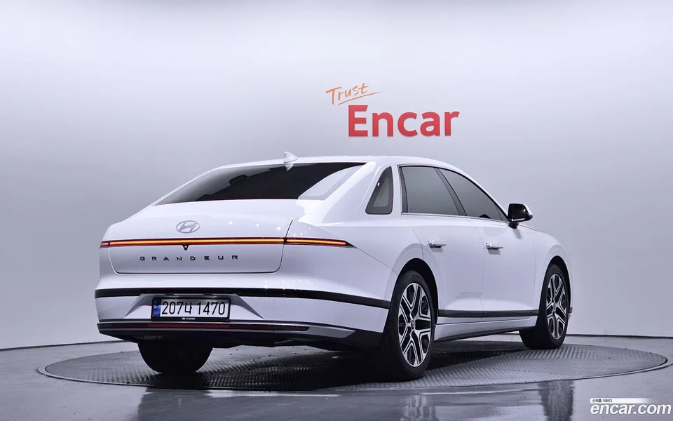 Hyundai Grandeur 2.5 2WD 2024 — миниатюра 2
