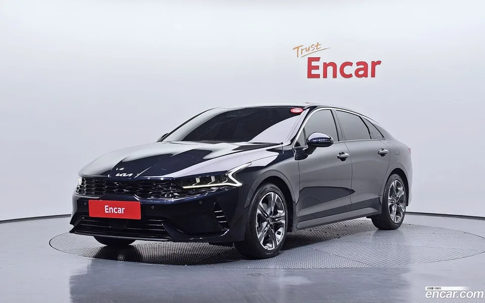 Kia K5 Hybrid 2023 — фото 1, купить с доставкой в Москву