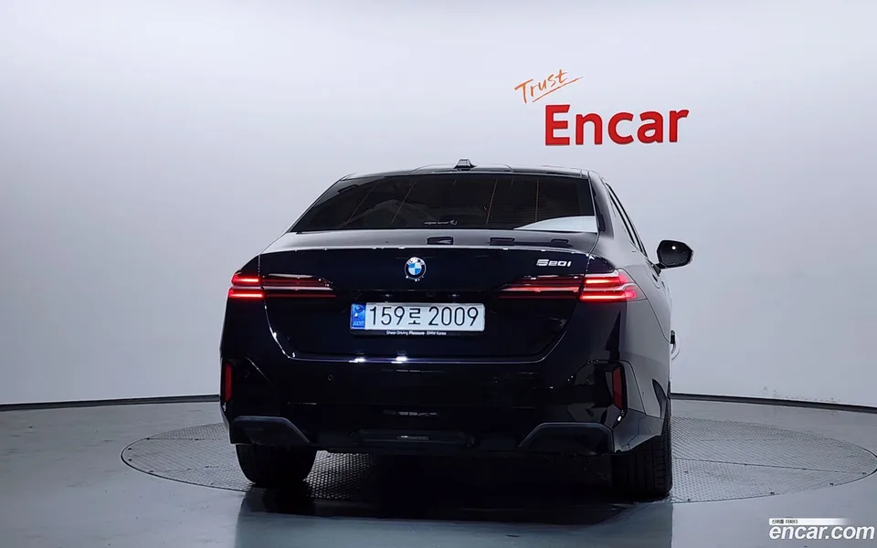 BMW 5 Series 520i M 2024 — миниатюра 4