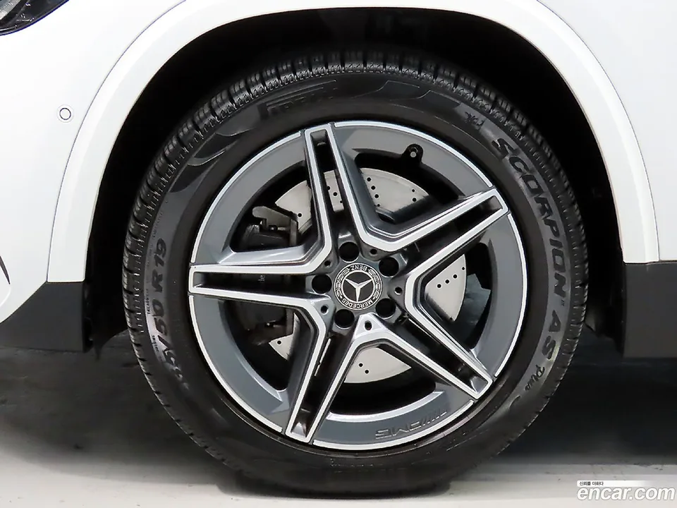 Mercedes-Benz GLA-Class GLA250 4MATIC 2024 — миниатюра 5