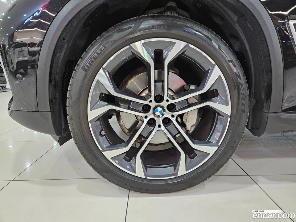 BMW X5 xDrive 40i xLine 2022 — миниатюра 4