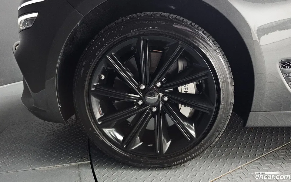 Genesis G70 2.5T 4WD 2025 — миниатюра 5