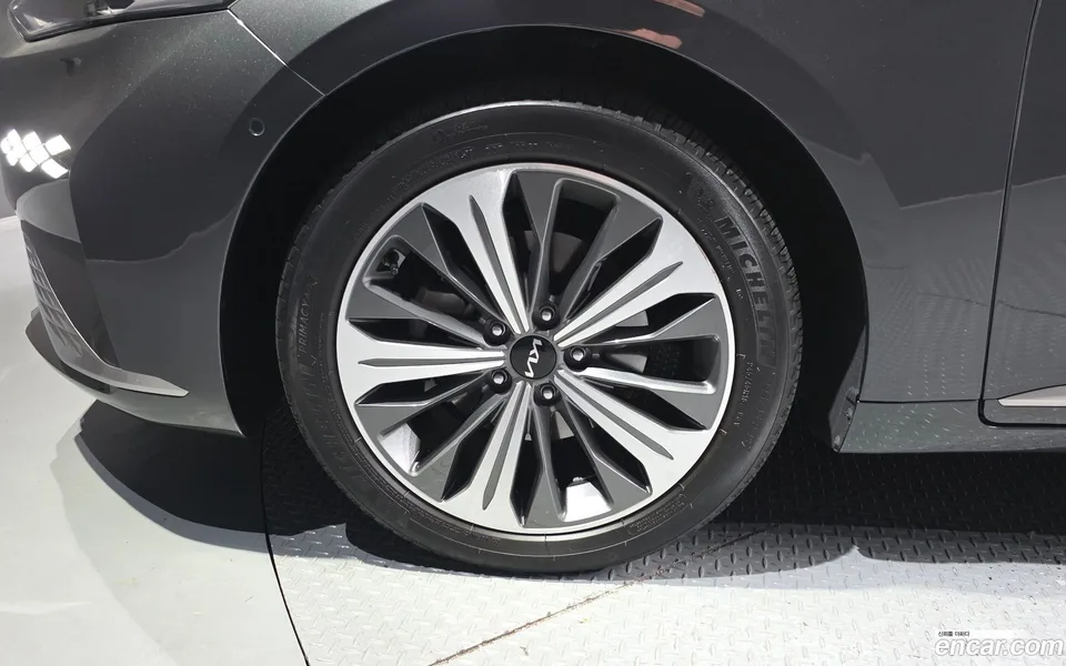 Kia K8 Hybrid 2024 — миниатюра 5