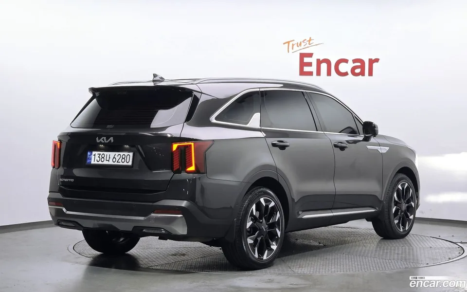 Kia Sorento 2.5T 2WD 2023 — миниатюра 2