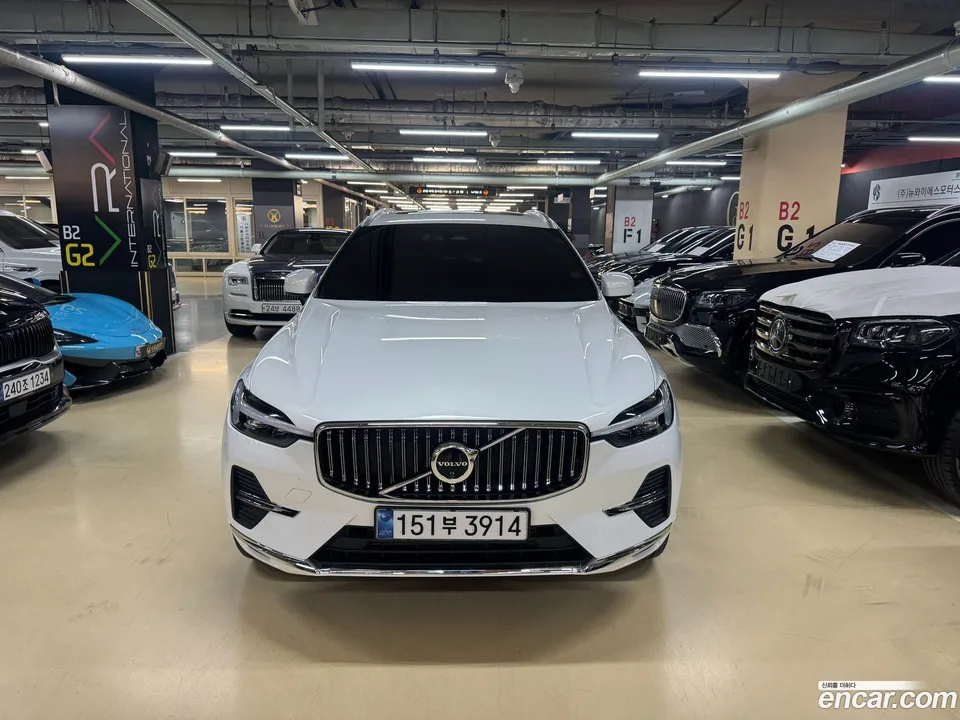 Volvo XC60 T8 2024 — миниатюра 3