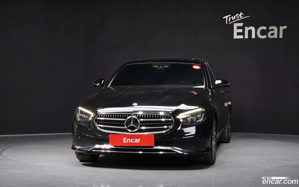Mercedes-Benz E-Class E250 2023 — миниатюра 3