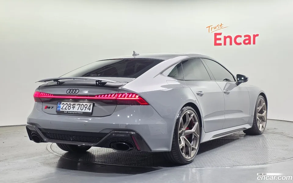 Audi RS7 (4K) 4.0 TFSI 2025 — миниатюра 2