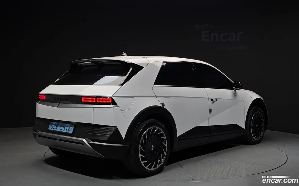 Hyundai Ioniq 5 2024 — миниатюра 2