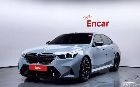 BMW M5 2025 купить в Москве