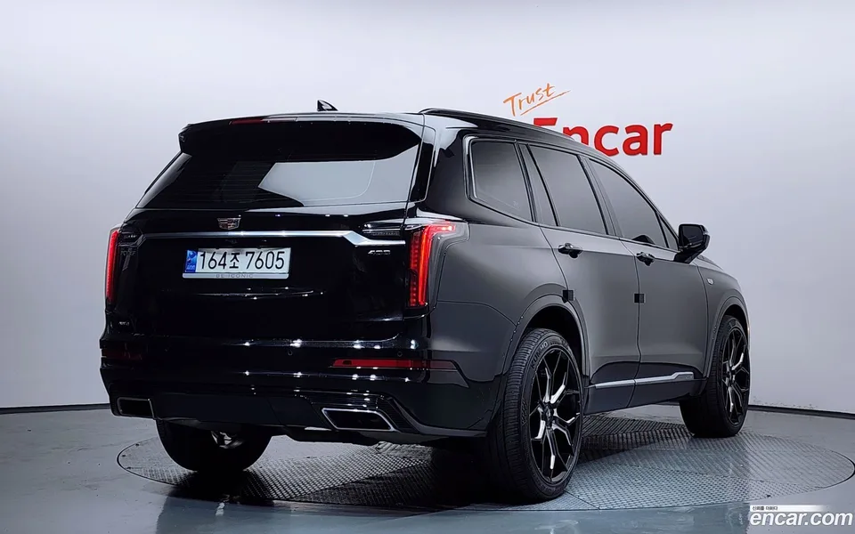 Cadillac XT6 3.6 2022 — миниатюра 2