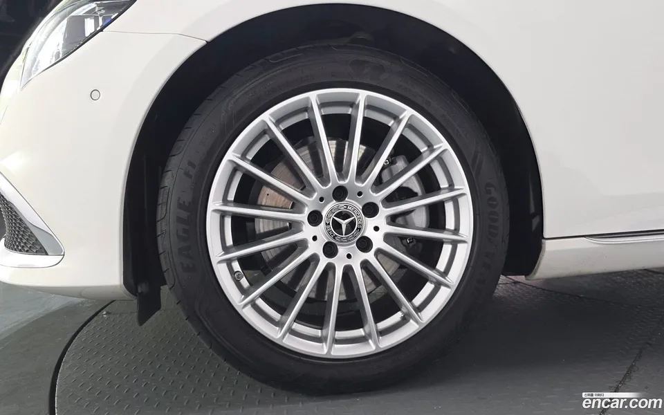 Mercedes-Benz E-Class E250 2022 — миниатюра 5