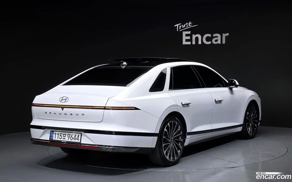 Hyundai Grandeur Hybrid 2023 — миниатюра 2