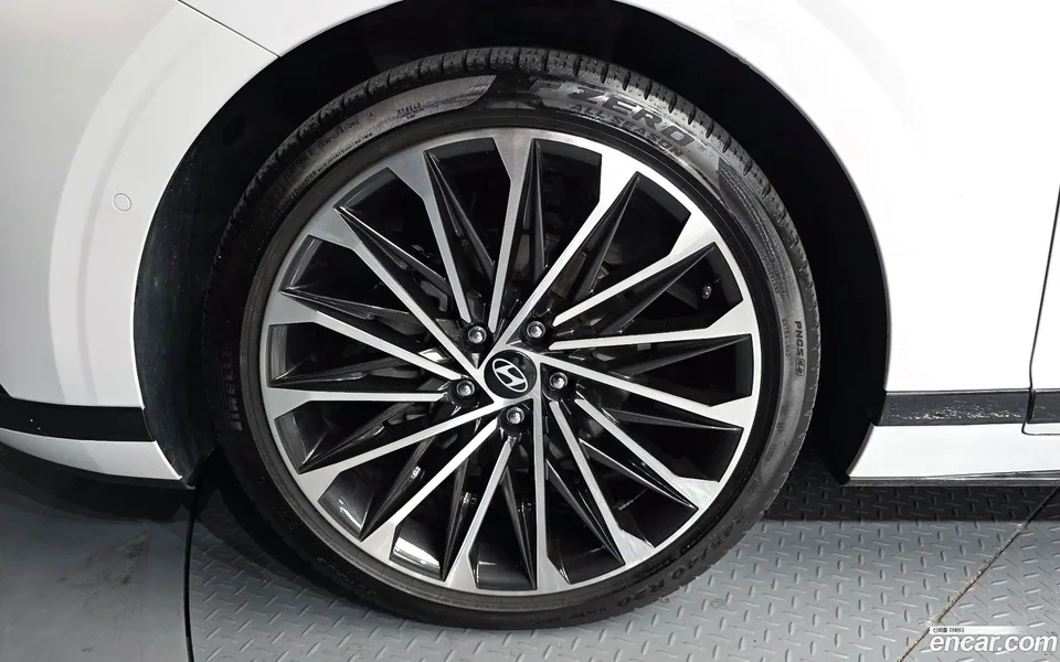 Hyundai Grandeur Hybrid 2023 — миниатюра 5