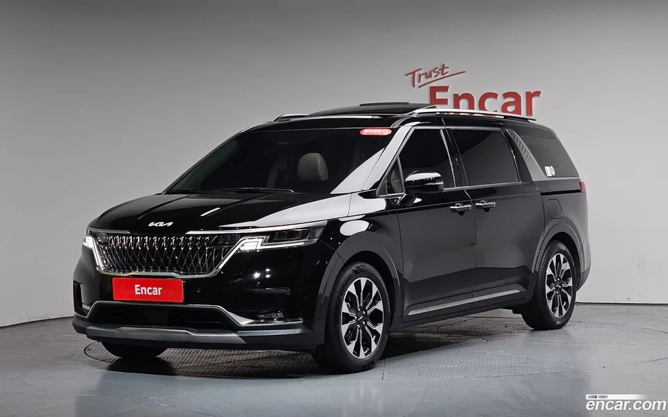 Kia Carnival 9 2023 — фото 1, купить с доставкой в Москву