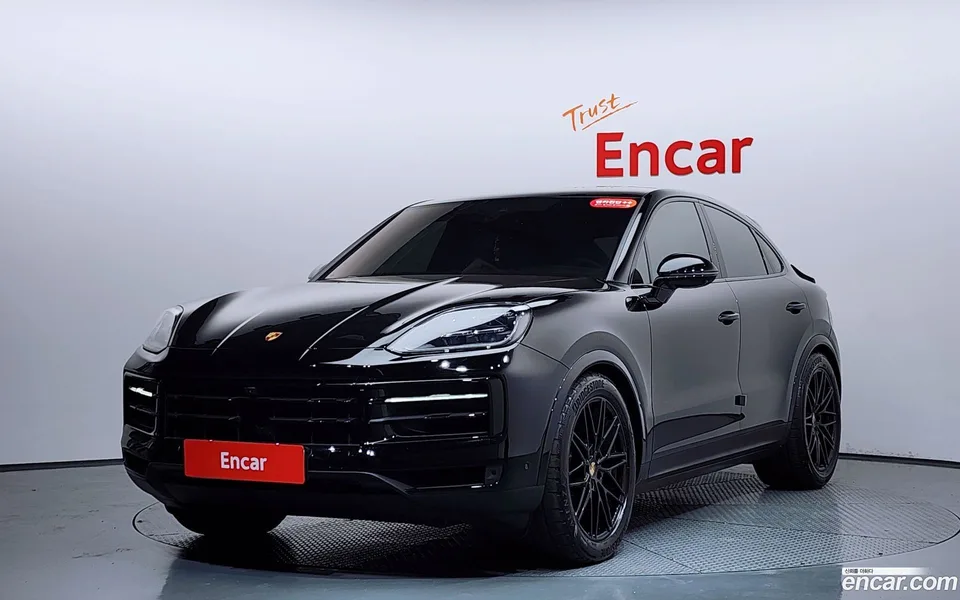 Porsche Cayenne 3.0 2023 — фото 1, купить с доставкой в Москву