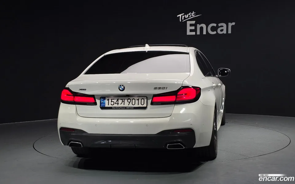 BMW 5 Series 530i xDrive M 2022 — миниатюра 4
