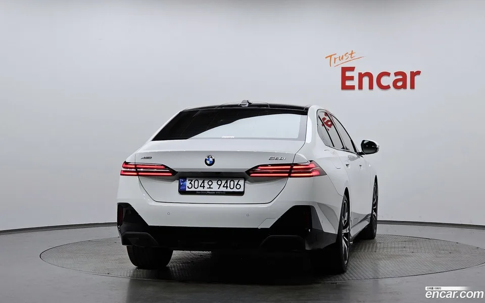 BMW 5 Series 530i xDrive M 2024 — миниатюра 4