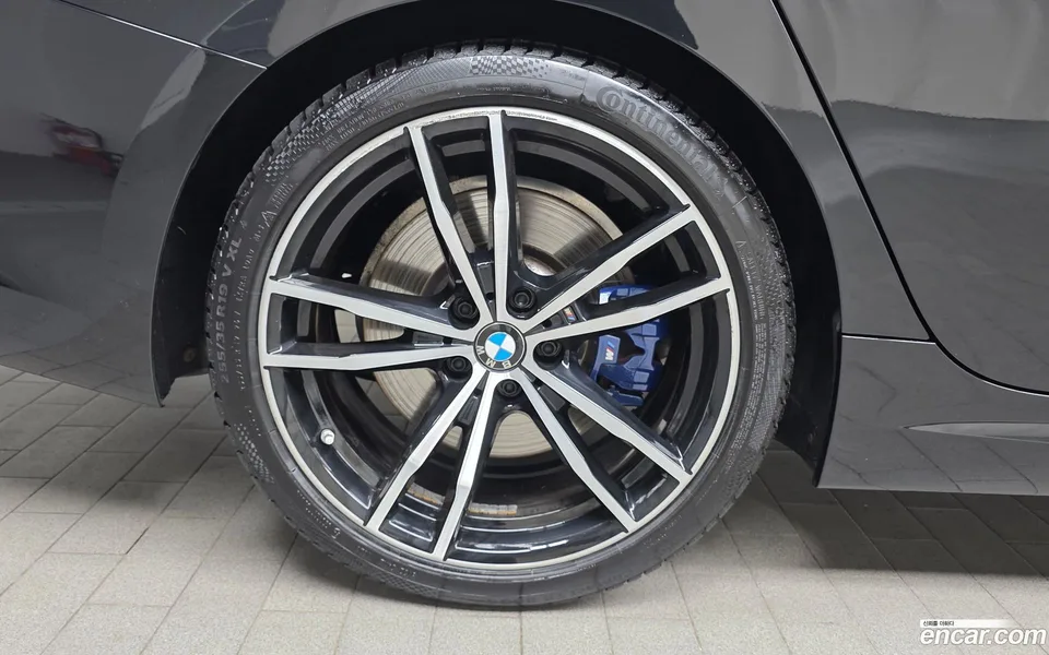 BMW 3 Series 320i M 2022 — миниатюра 5