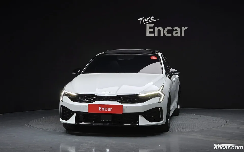 Kia K5 Hybrid 2024 — миниатюра 3