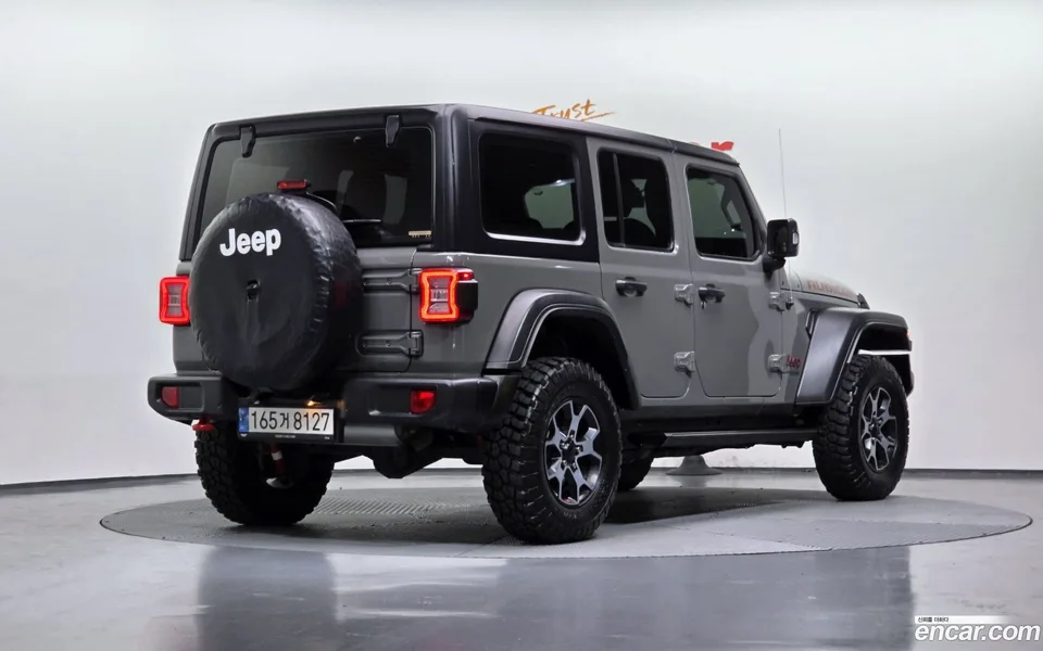 Jeep Wrangler 2.0 4 2022 — миниатюра 2