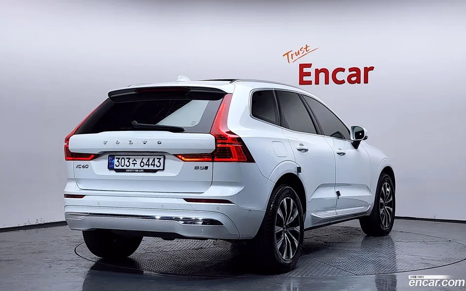 Volvo XC60 B5 2023 — миниатюра 2