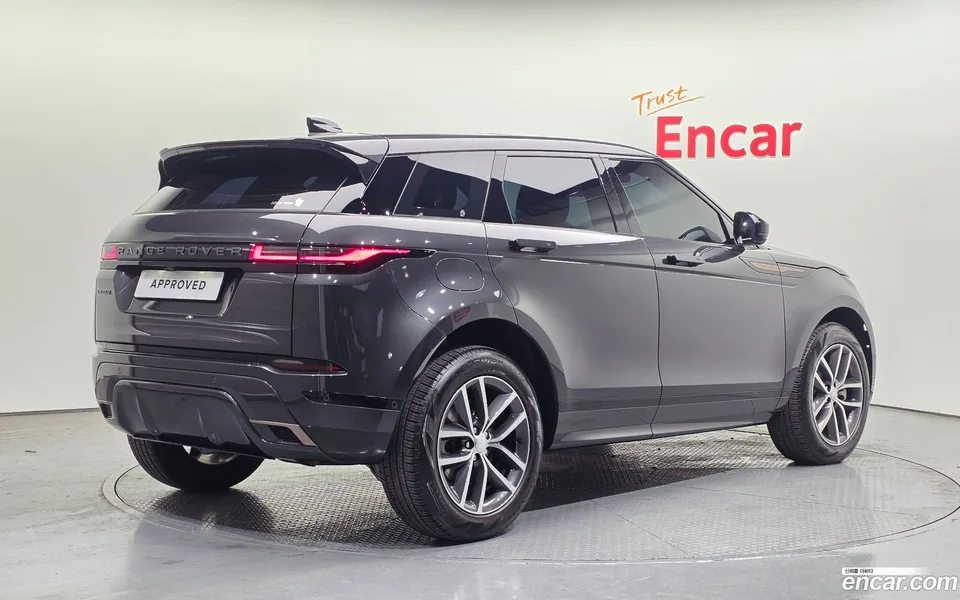 Land Rover Range Rover Evoque P250 SE 2025 — миниатюра 2