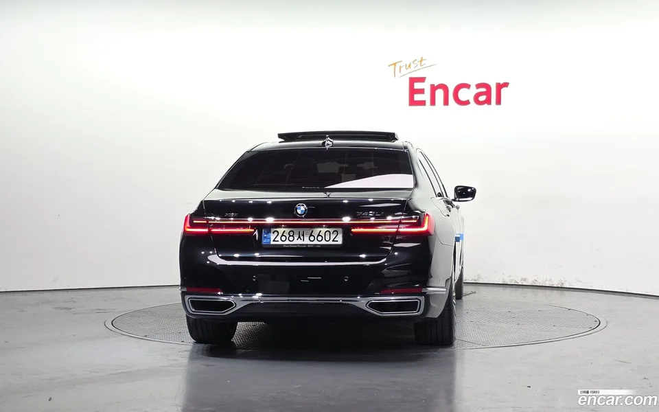BMW 7 Series 740Li xDrive 2022 — миниатюра 4
