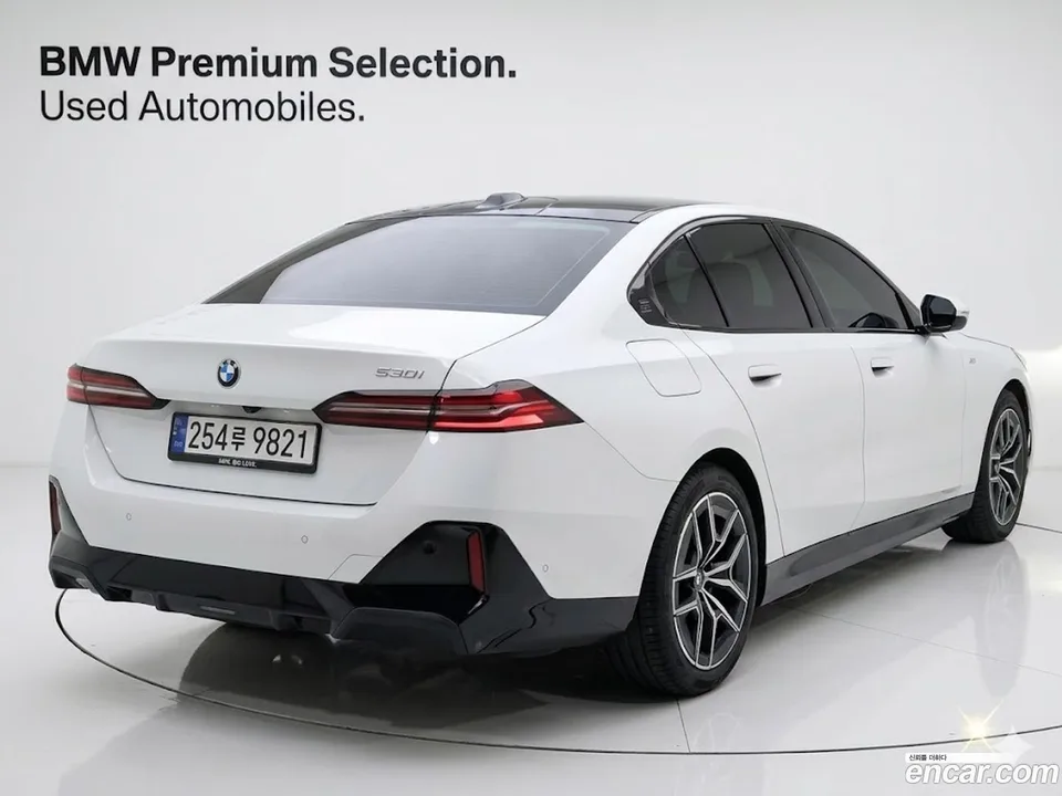 BMW 5 Series 520i M 2024 — миниатюра 2