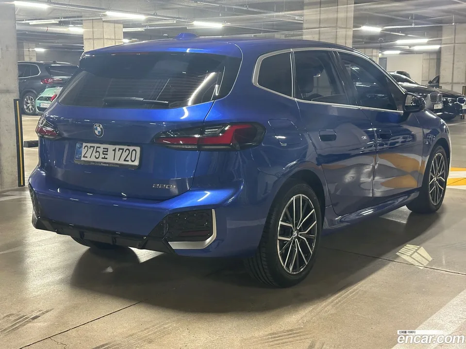 BMW 2 Series Active Tourer 220i M 2025 — миниатюра 3