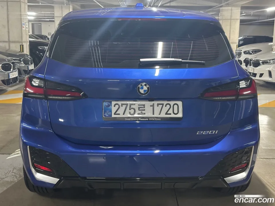 BMW 2 Series Active Tourer 220i M 2025 — миниатюра 4