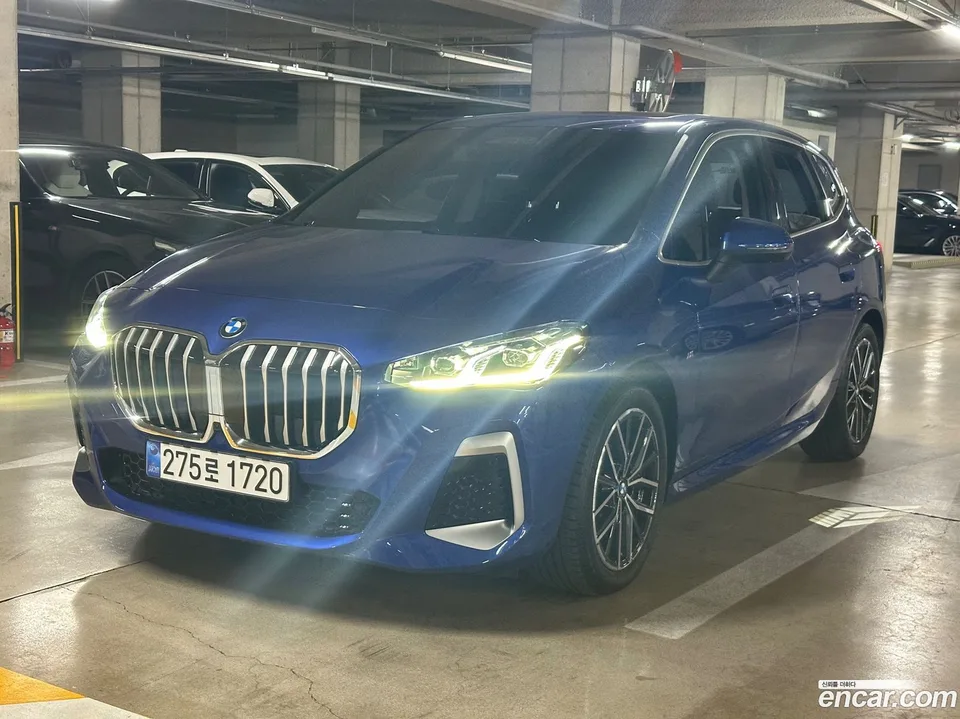 BMW 2 Series Active Tourer 220i M 2025 — фото 1, купить с доставкой в Москву