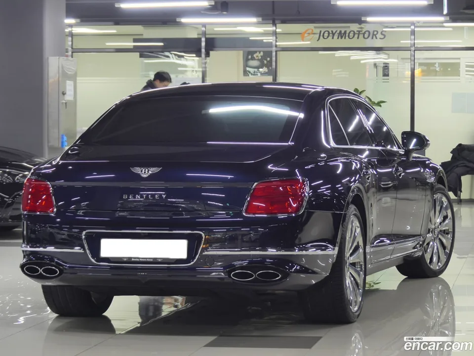 Bentley Flying Spur 4.0 2022 — миниатюра 3