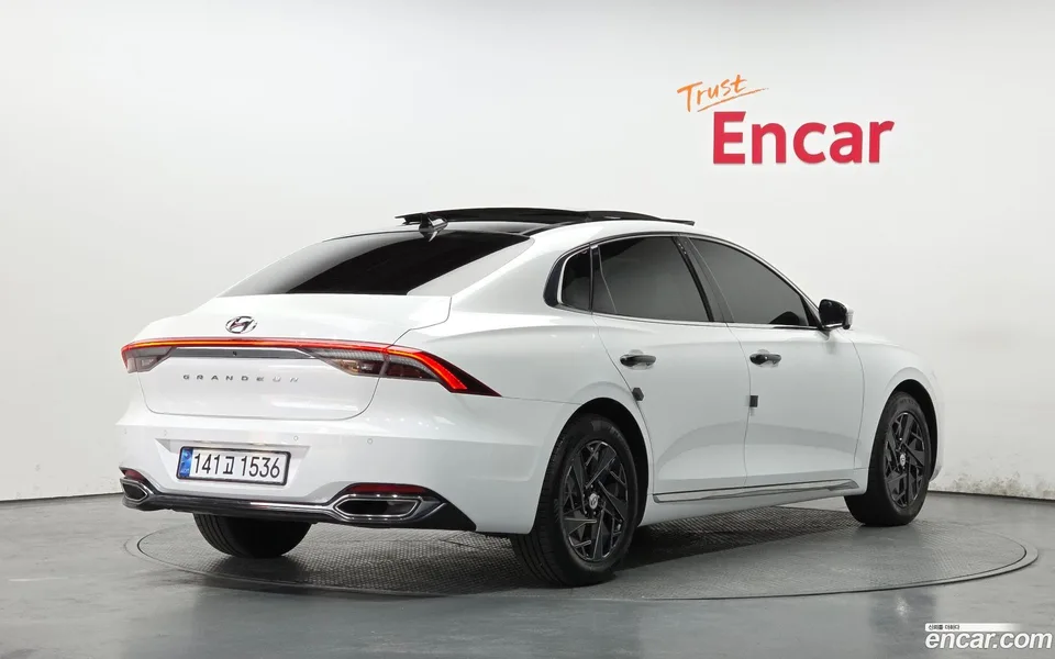 Hyundai Grandeur IG Hybrid 2022 — миниатюра 2