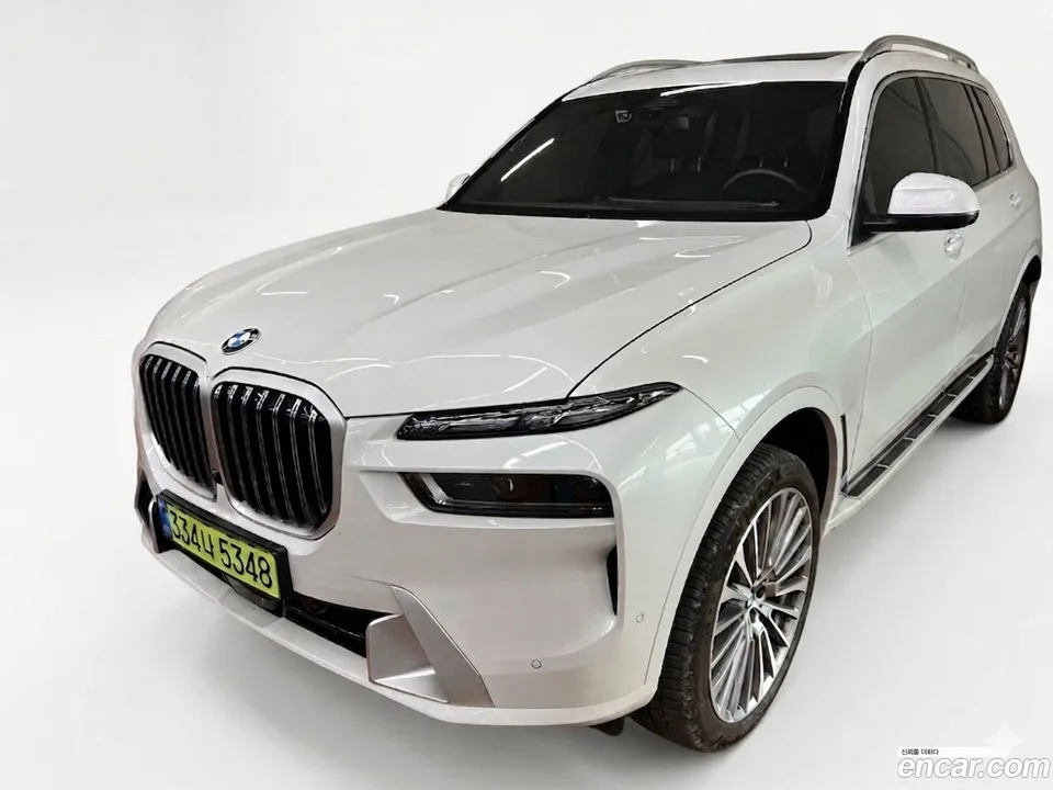 BMW X7 (G07) xDrive 40i 6 2025 — фото 1, купить с доставкой в Москву