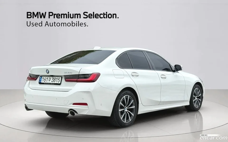 BMW 3 Series 320i 2023 — миниатюра 2