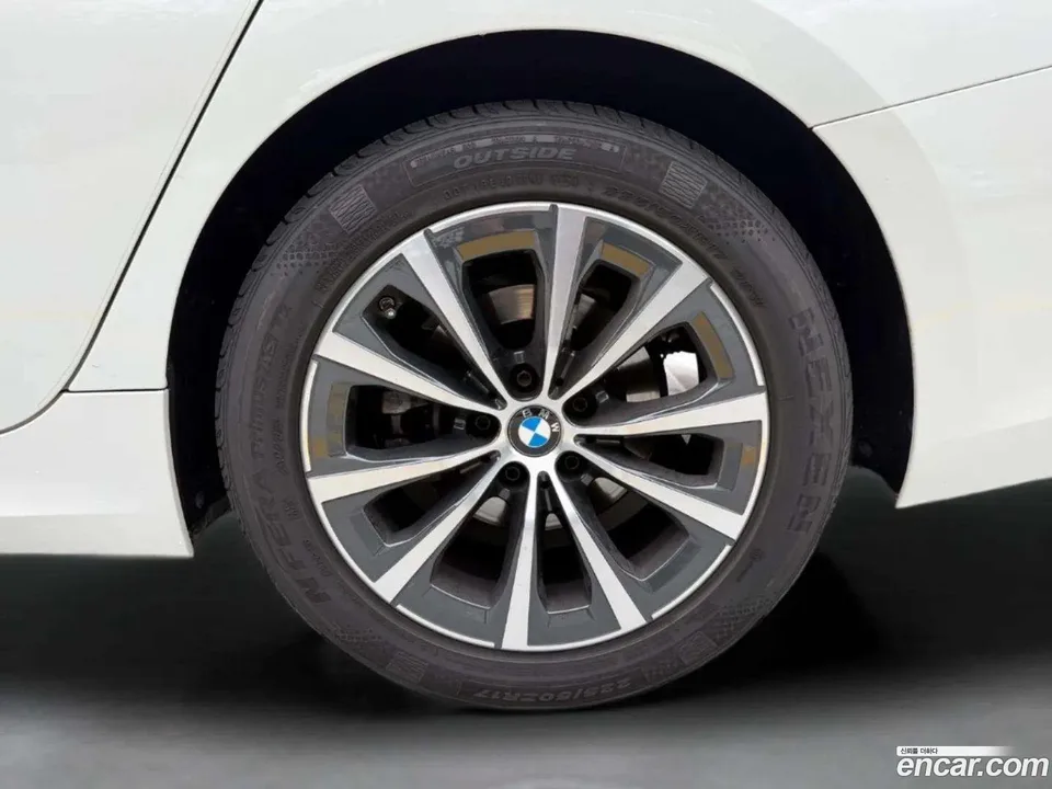 BMW 3 Series 320i 2023 — миниатюра 5