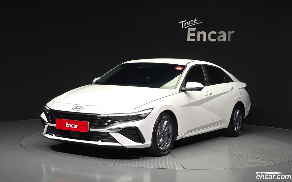 Hyundai Avante CN7 1.6 2023 — фото 1, купить с доставкой в Москву
