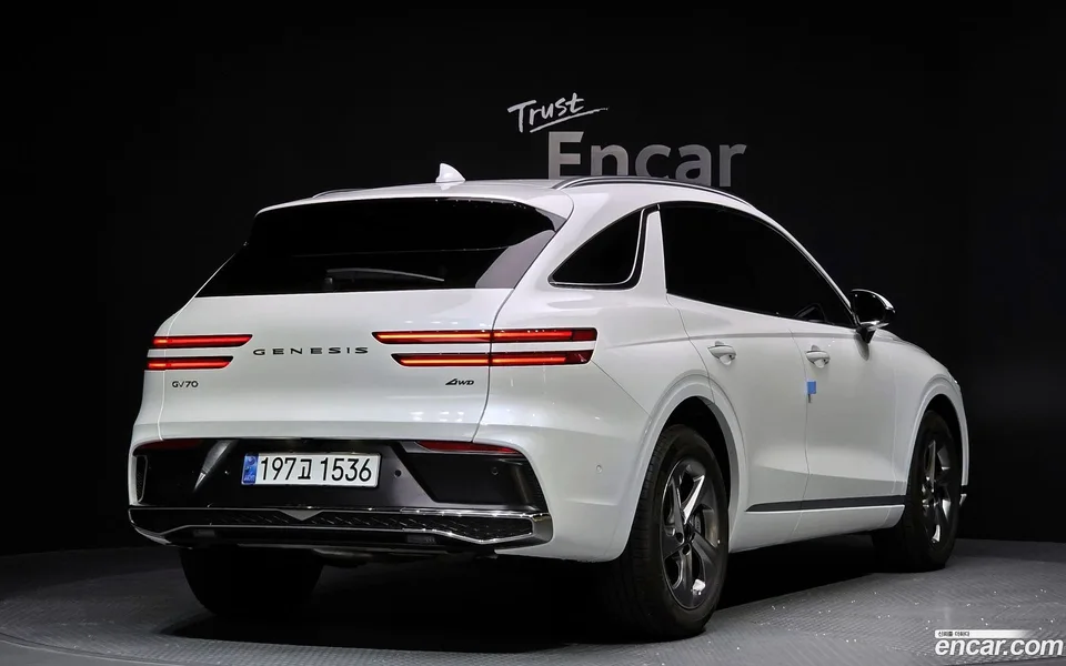 Genesis GV70 2.5T AWD 2025 — миниатюра 2