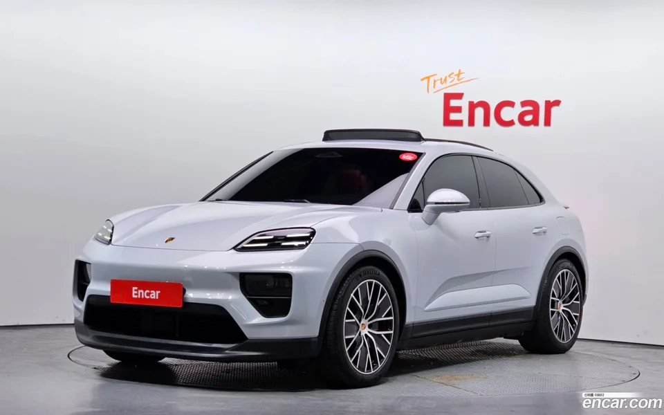 Porsche Macan Electric 4 2025 — фото 1, купить с доставкой в Москву