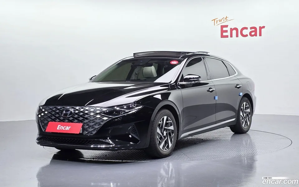 Hyundai Grandeur IG Hybrid 2022 — фото 1, купить с доставкой в Москву
