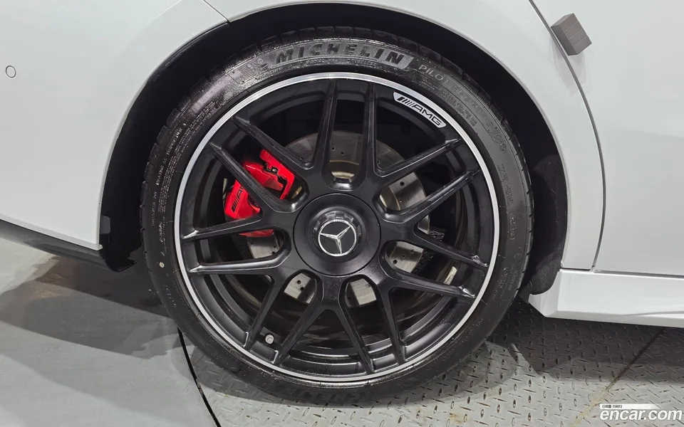 Mercedes-Benz CLA-Class AMG CLA 45 S 4MATIC+ 2023 — миниатюра 5