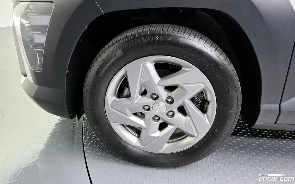 Hyundai Kona 2.0 2WD 2023 — миниатюра 5