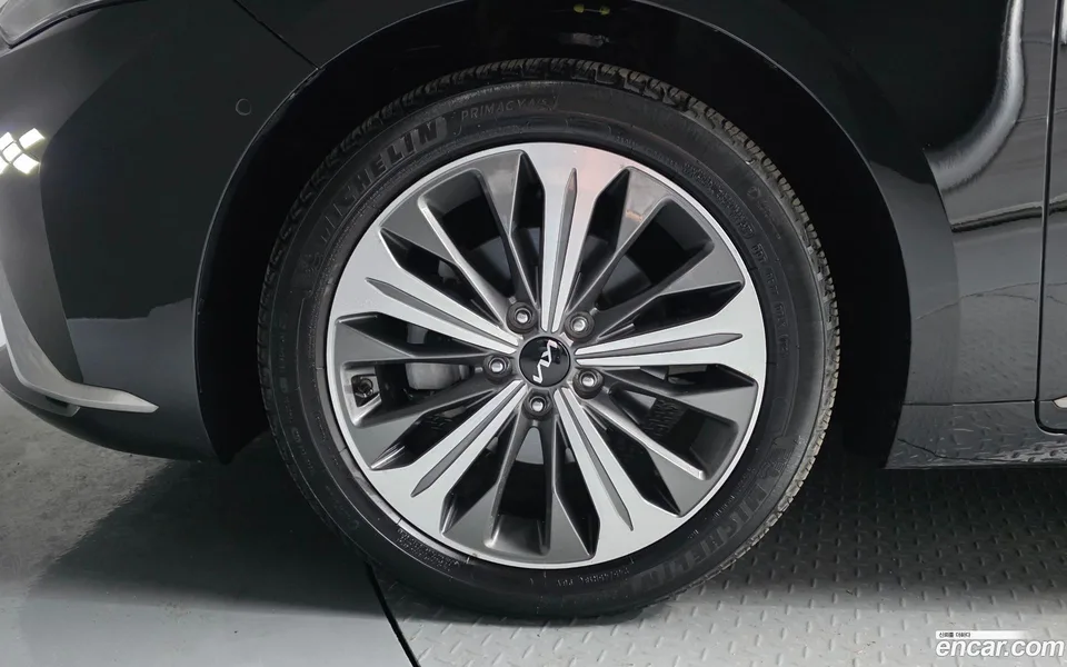 Kia K8 Hybrid 2023 — миниатюра 5