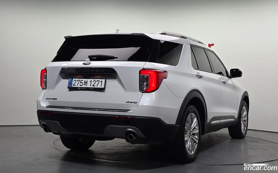 Ford Explorer 2.3 4WD 2023 — миниатюра 2