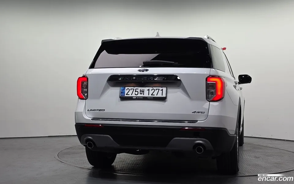 Ford Explorer 2.3 4WD 2023 — миниатюра 4