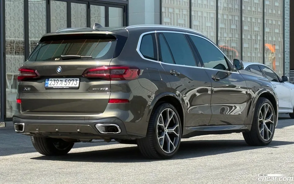 BMW X5 xDrive 30d M 2023 — миниатюра 2