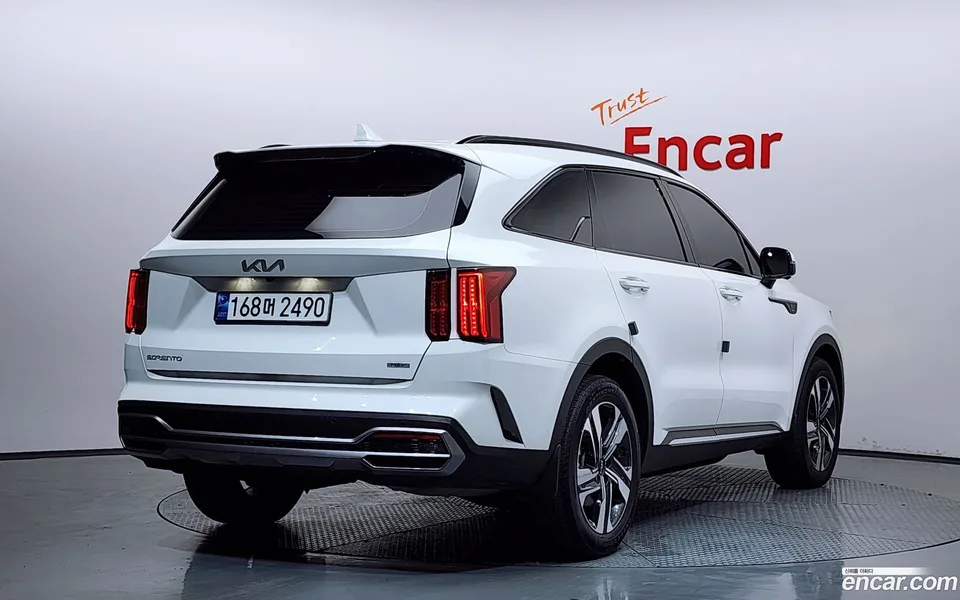 Kia Sorento HEV 1.6 4WD 2023 — миниатюра 2