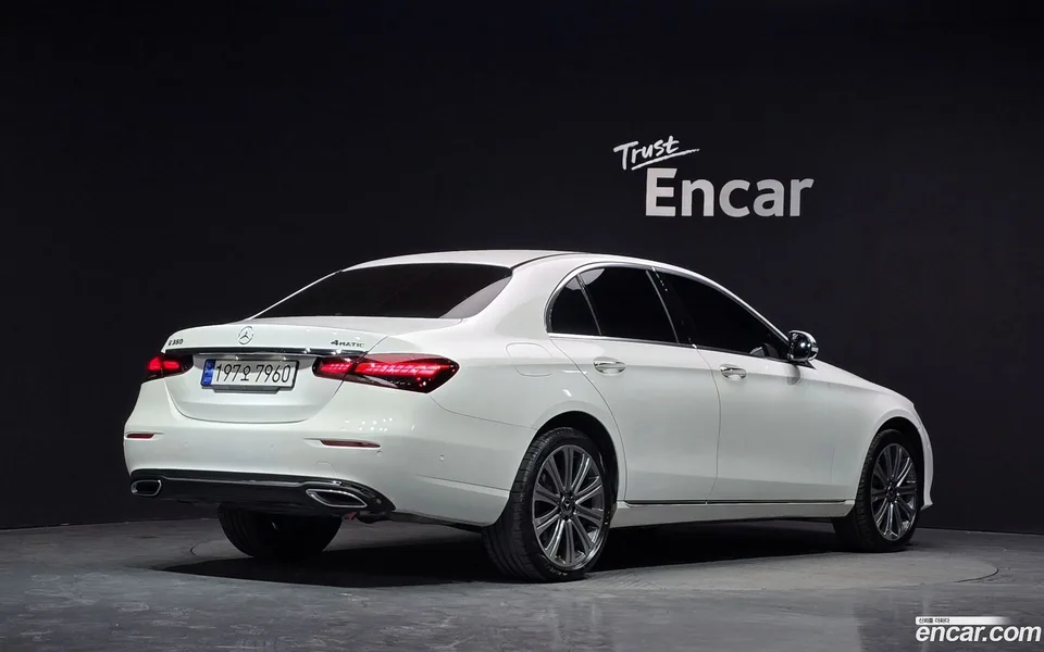 Mercedes-Benz E-Class E350 4MATIC 2023 — миниатюра 2