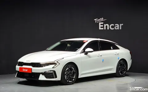 Kia K5 2025 купить в Москве